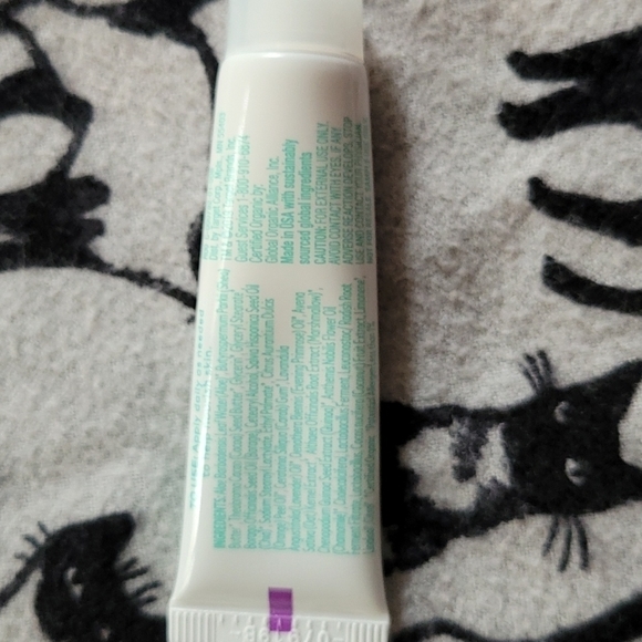 SMALL tubes of sensitive calming lotion - Picture 3 of 3